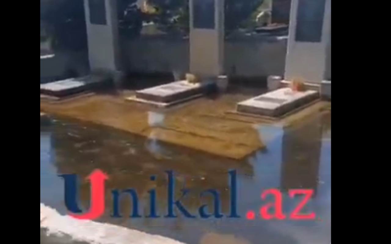 Novxanıda qəbiristanlıq su ilə doldu- VİDEO